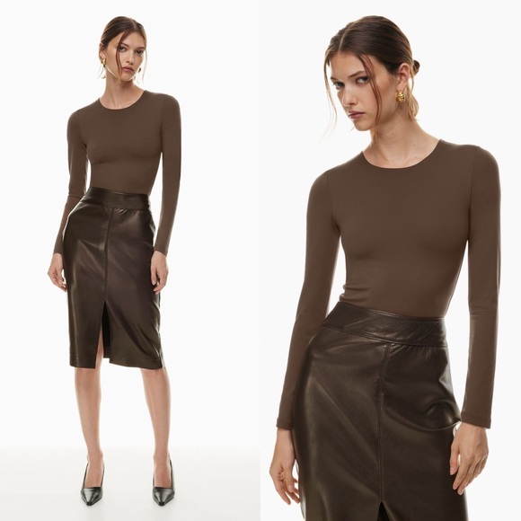 Aritzia Contour Crew Longsleeve Cropped Brown Coffee Bean Size Small - Picture 1 of 9
